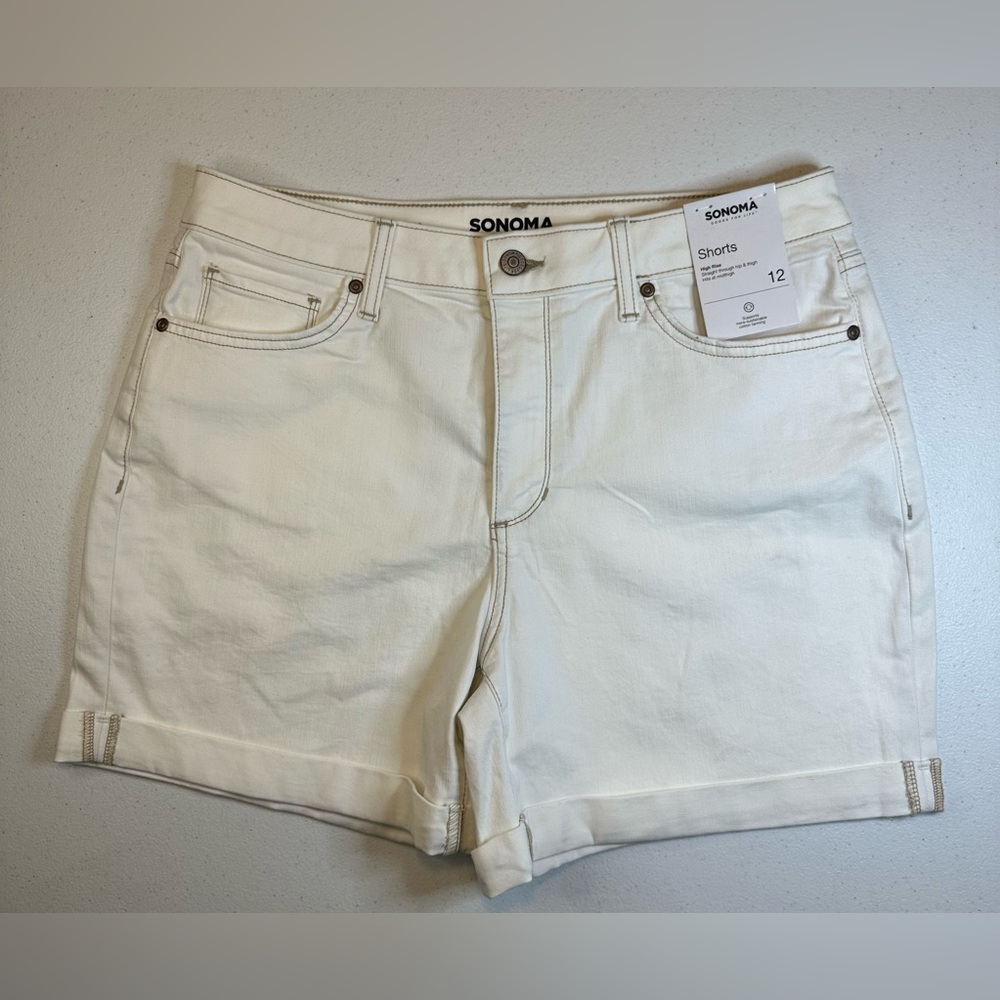 Sonoma Shorts High‎ Rise size 12 Women’s Winter White Denim NWT